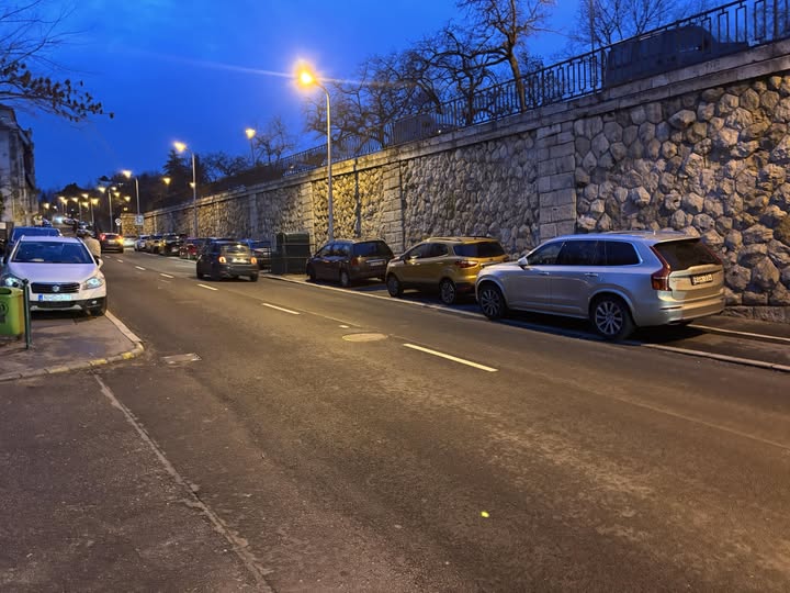 Buda nem telt meg! Csak nincs parkolóhely!